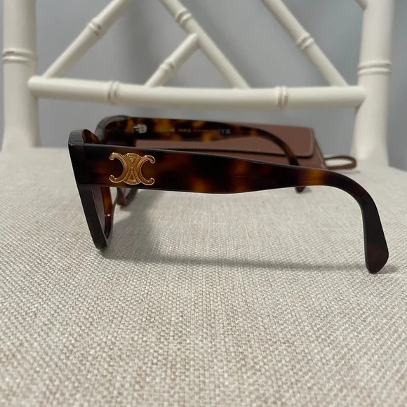 Celine TRIOMPHE worn just a few times. - Picture 4 of 5